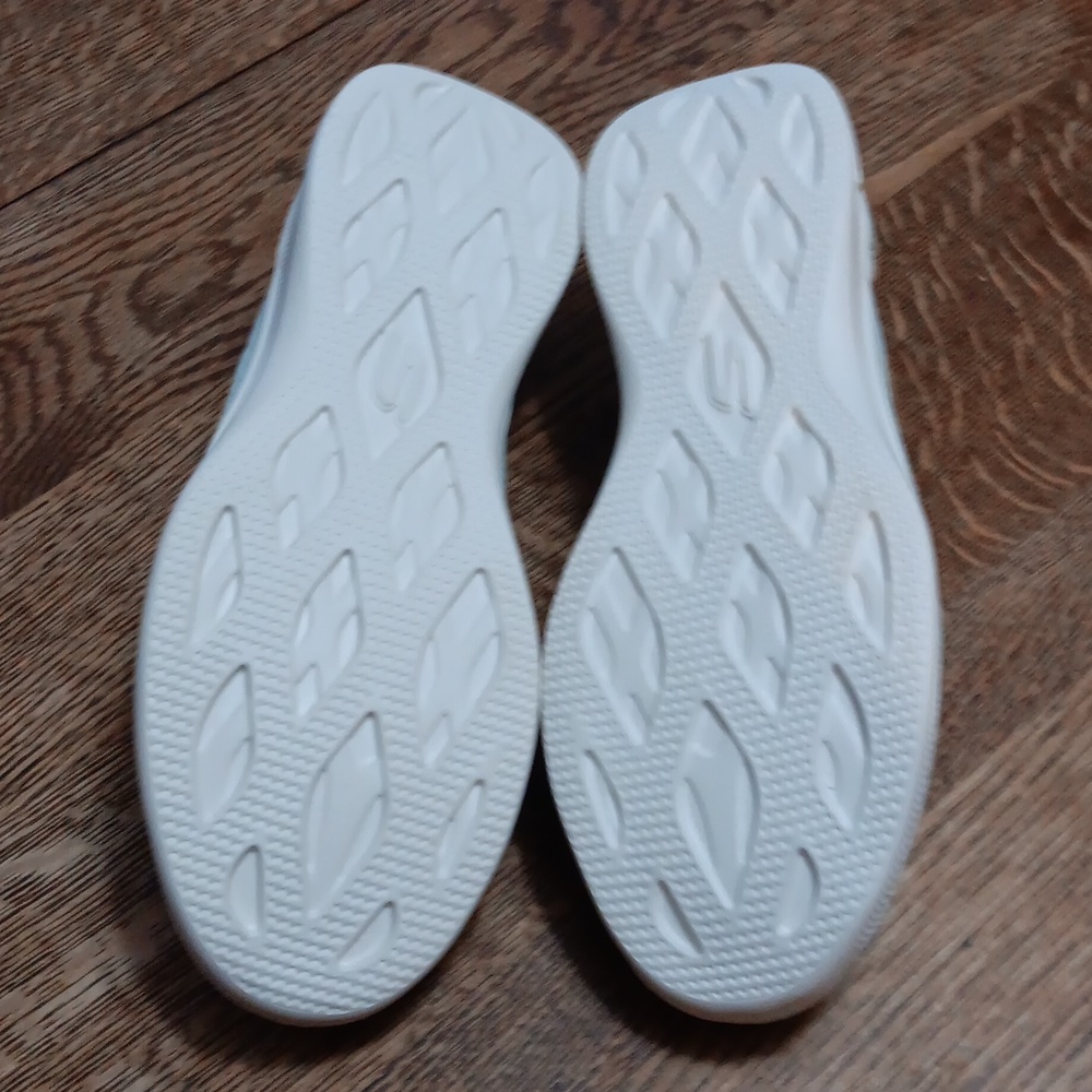 NWOT SKECHERS GEN 5 GOGA MAT SIZE 8 AQUAMARINE/BABY BLUE - Picture 6 of 11